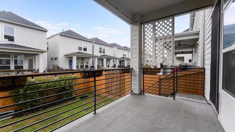 Tiny photo for 5834 Kiam Street, Houston, TX 77007 (MLS # 33865968)