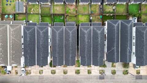 Tiny photo for 5834 Kiam Street, Houston, TX 77007 (MLS # 33865968)