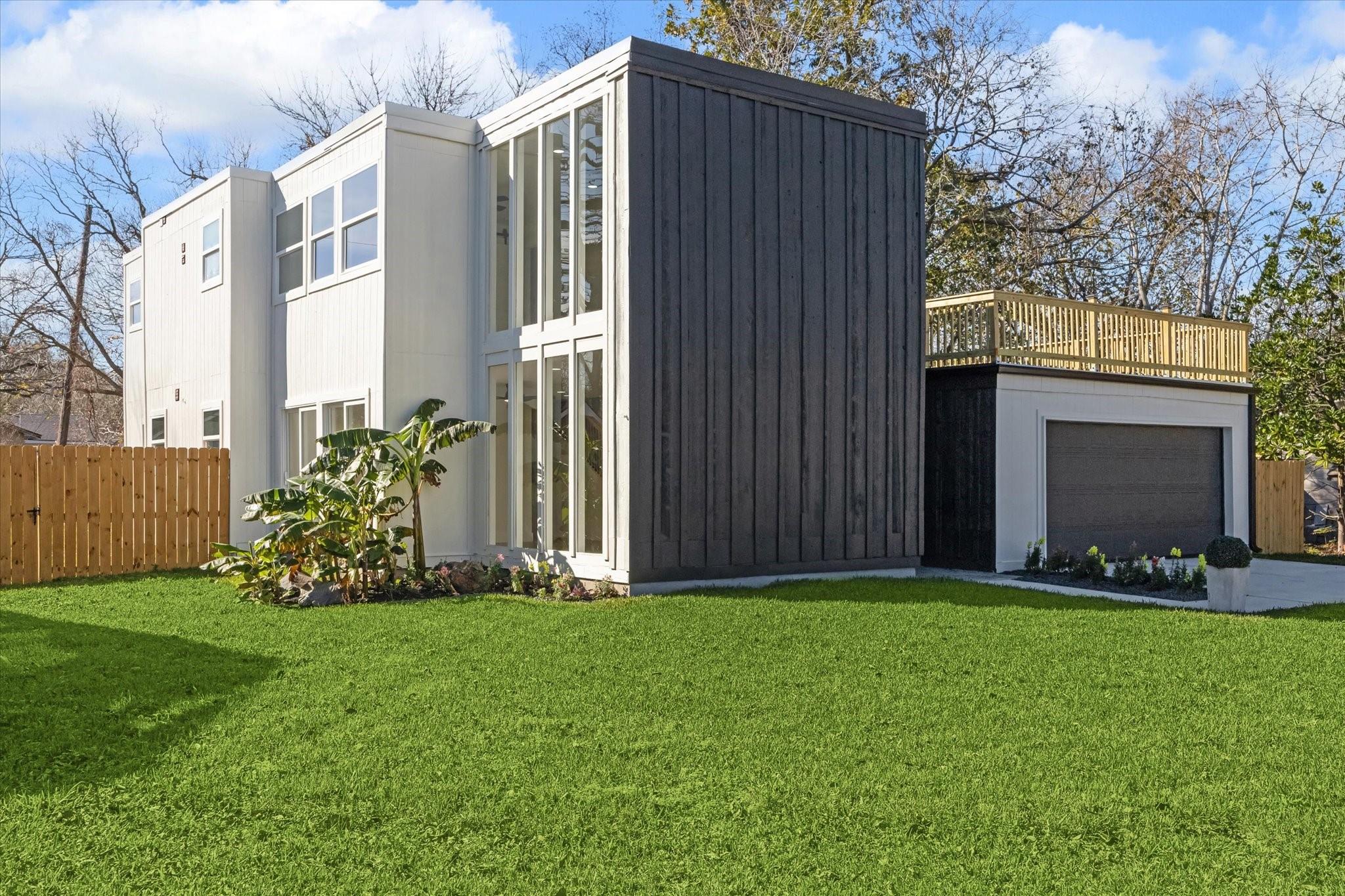 212 N Forrest Avenue