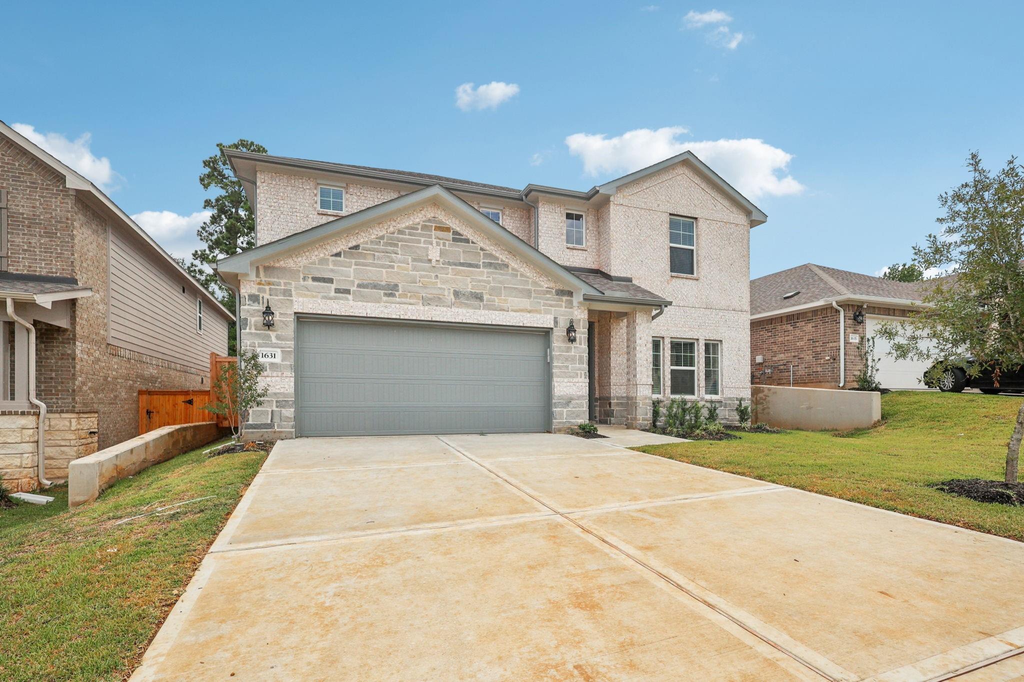 1631 Shae Oak Lane
