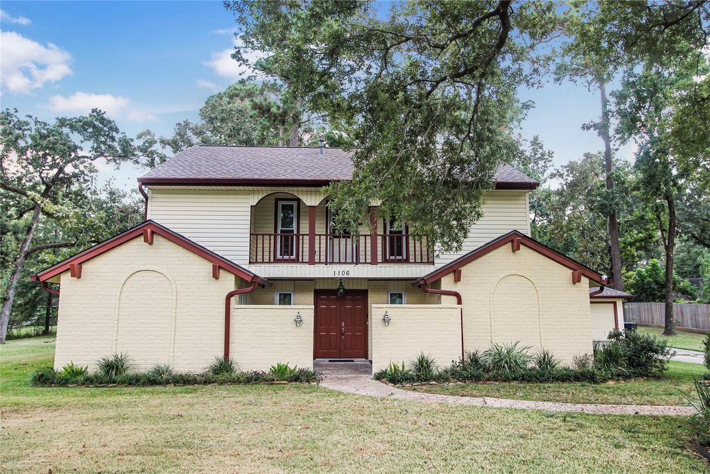 Photo of 1106 Castle Hill Trail, Kingwood, TX 77339 (MLS # 94281279)