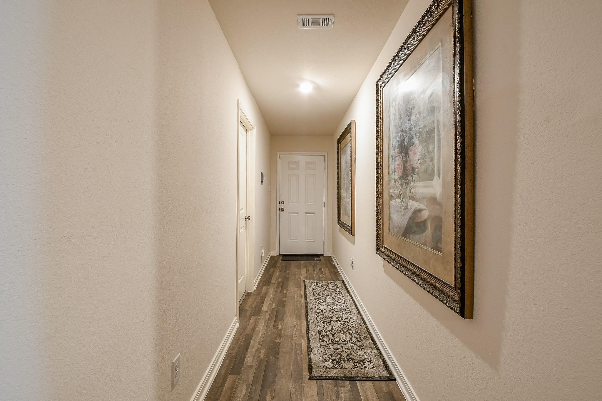 10131 Cerritos Drive SE