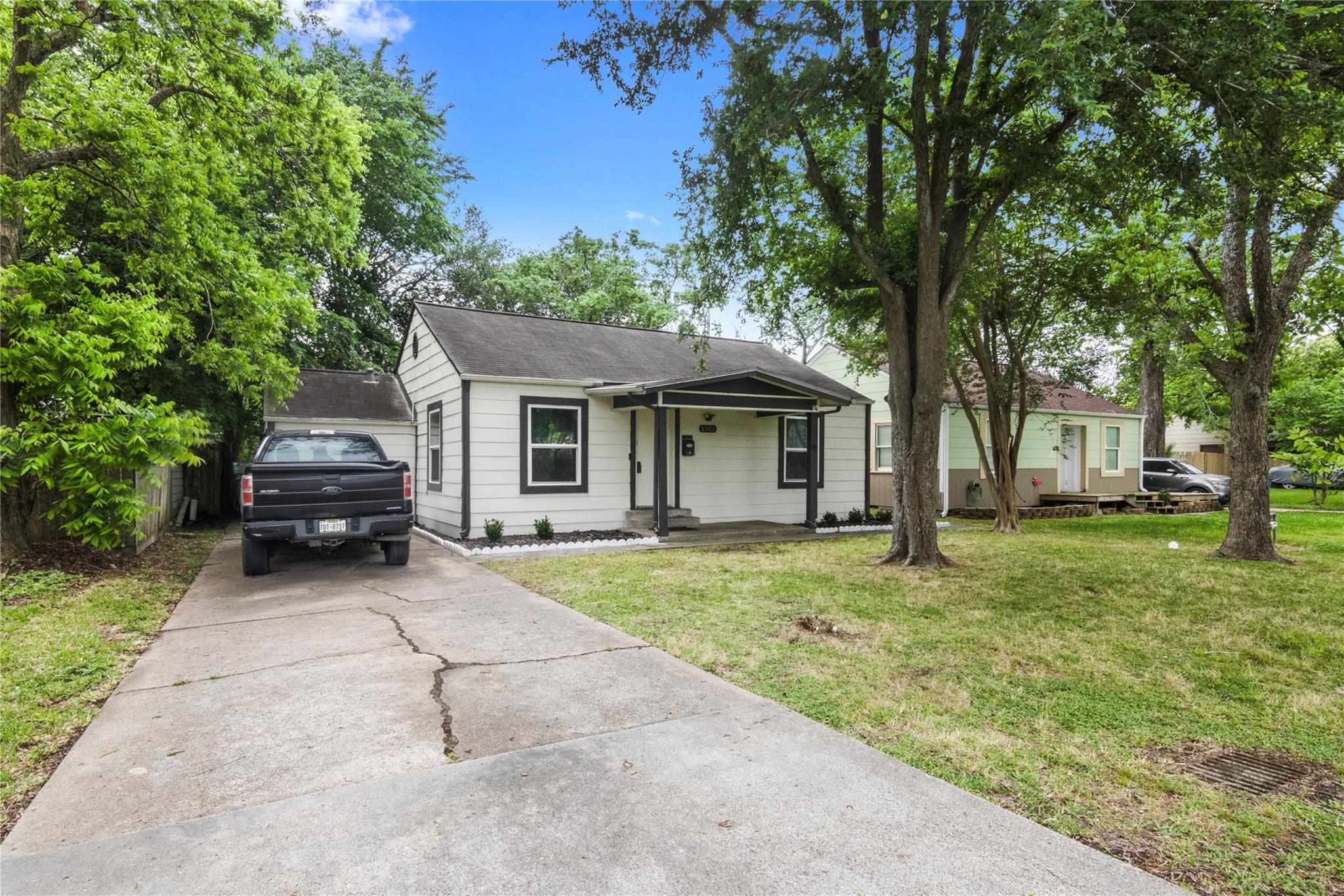 1903 Oleander Drive