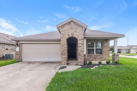 Photo of 8102 Rose Petals Lane, Rosharon, TX 77583 (MLS # 1018814)
