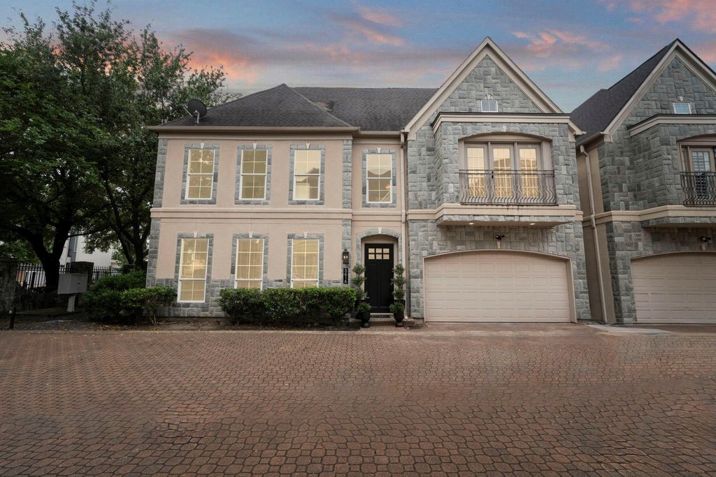 Photo of 5616 Dolores Street, Houston, TX 77057 (MLS # 10192140)