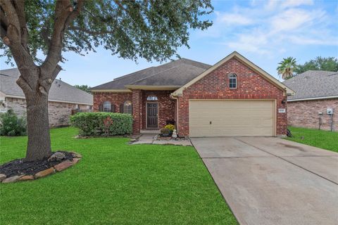 Photo of 18718 Forest Deer Road, Houston, TX 77084 (MLS # 37747843) Photo of 18718 Forest Deer Road, Houston, TX 77084 (MLS # 37747843)