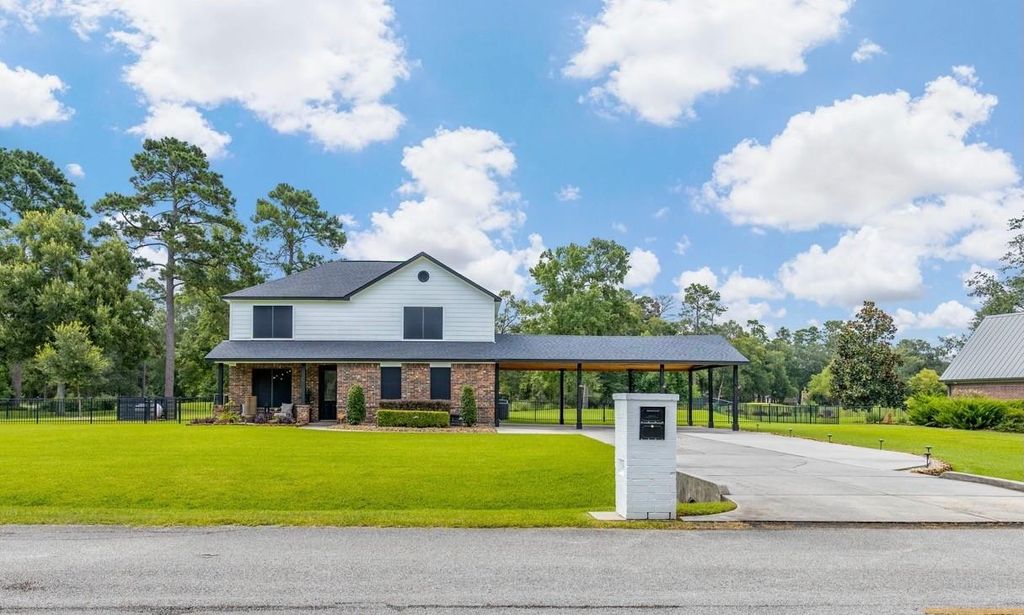 Photo of 26807 Eagles Landing, Huffman, TX 77336 (MLS # 18059793)