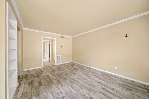 Tiny photo for 421 Emerson Street #5, Houston, TX 77006 (MLS # 53797011)