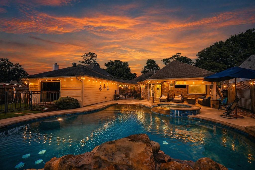 Photo of 16131 Castlegrove Court, Tomball, TX 77377 (MLS # 25969477)