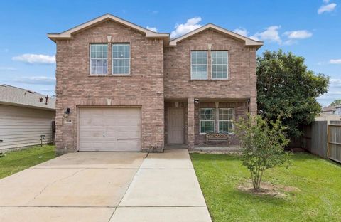 Homes For Sale - 7118 Rising Brook Drive<br/> Cypress, TX 77433