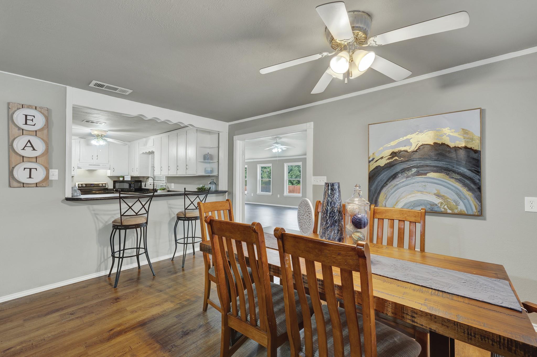 580 E Zipp Road