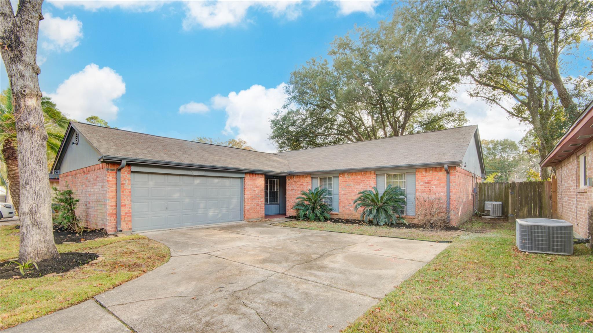 6722 Lynngate Drive