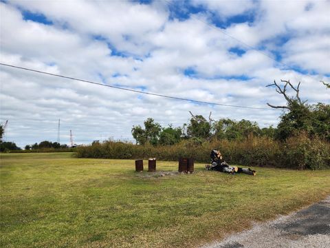 Photo of 1509 Nelson Ave Ave, Port Bolivar, TX 77650 (MLS # 80344682)