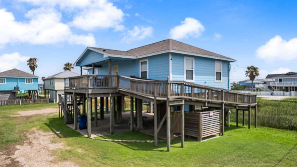 Photo of 818 Surf Drive, Surfside Beach, TX 77541 (MLS # 11831844)