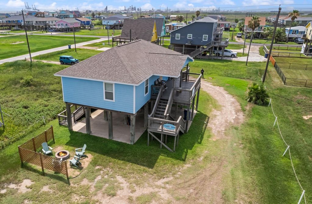 Photo of 818 Surf Drive, Surfside Beach, TX 77541 (MLS # 11831844)