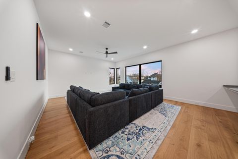 Tiny photo for 6510 Sivley Street, Houston, TX 77055 (MLS # 5278770)