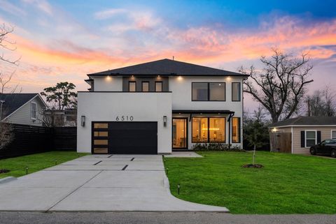 Tiny photo for 6510 Sivley Street, Houston, TX 77055 (MLS # 5278770)