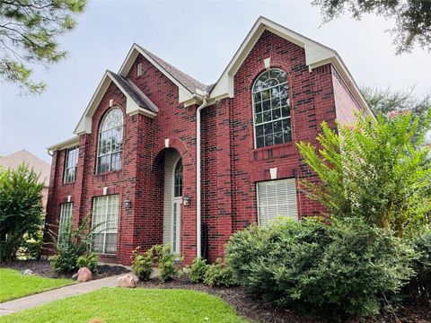 Photo of 16619 Palisades Point Drive, Houston, TX 77059 (MLS # 16330755)