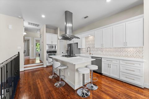 Photo of 1305 Birdsall Street, Houston, TX 77007 (MLS # 38531430)