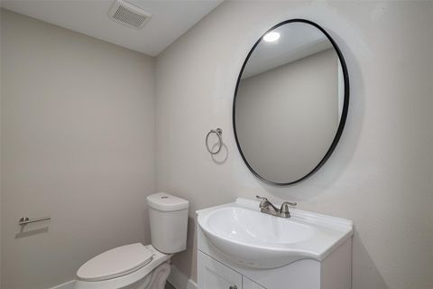 Tiny photo for 1985 Sherwood Forest Street, Houston, TX 77043 (MLS # 13210526)