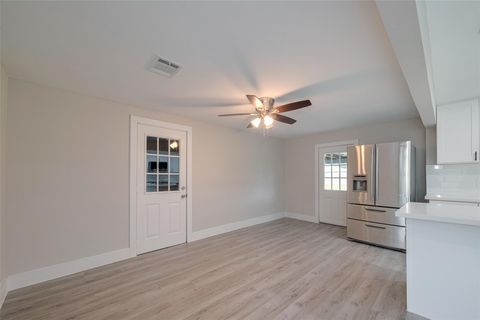 Tiny photo for 1985 Sherwood Forest Street, Houston, TX 77043 (MLS # 13210526)