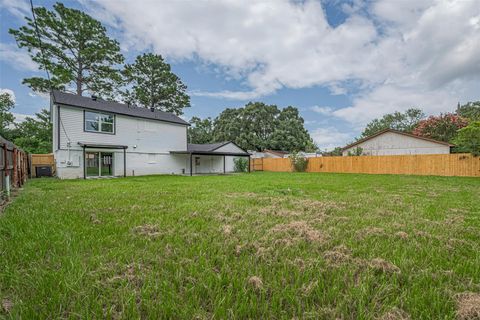 Tiny photo for 1985 Sherwood Forest Street, Houston, TX 77043 (MLS # 13210526)