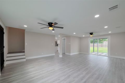 Tiny photo for 1985 Sherwood Forest Street, Houston, TX 77043 (MLS # 13210526)
