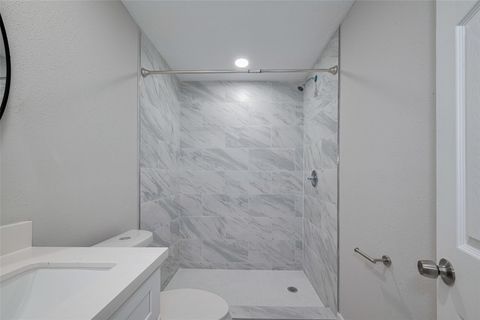 Tiny photo for 1985 Sherwood Forest Street, Houston, TX 77043 (MLS # 13210526)