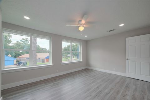 Tiny photo for 1985 Sherwood Forest Street, Houston, TX 77043 (MLS # 13210526)