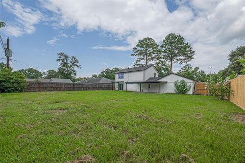 Tiny photo for 1985 Sherwood Forest Street, Houston, TX 77043 (MLS # 13210526)