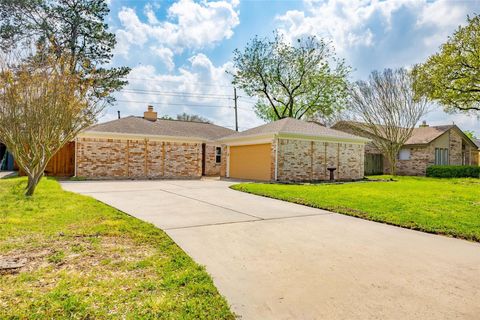 Photo of 10003 Windriver Dr Drive, Houston, TX 77070 (MLS # 55005905)
