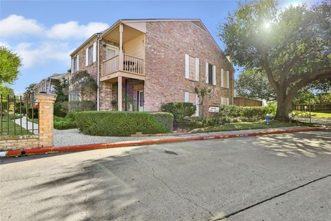 Tiny photo for 8302 Nairn Street, Houston, TX 77074 (MLS # 57797681)