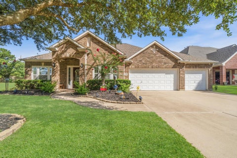 Photo of 1122 Windsor Chase Lane, Spring, TX 77373 (MLS # 63817865)