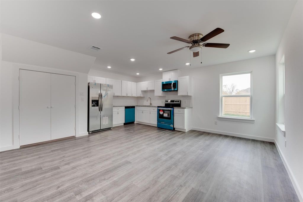 Photo of 8128 Sterlingshire Street #A, Houston, TX 77078 (MLS # 48192682)