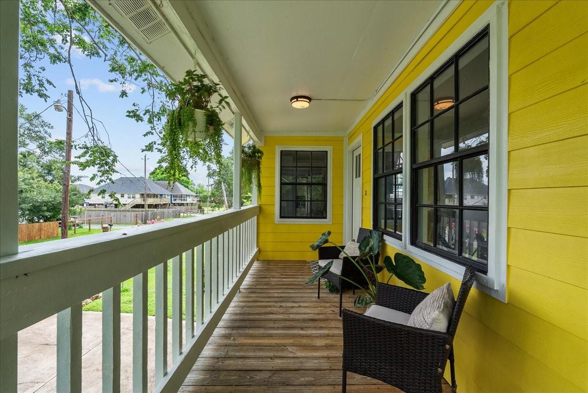 310 Lakeside Drive
