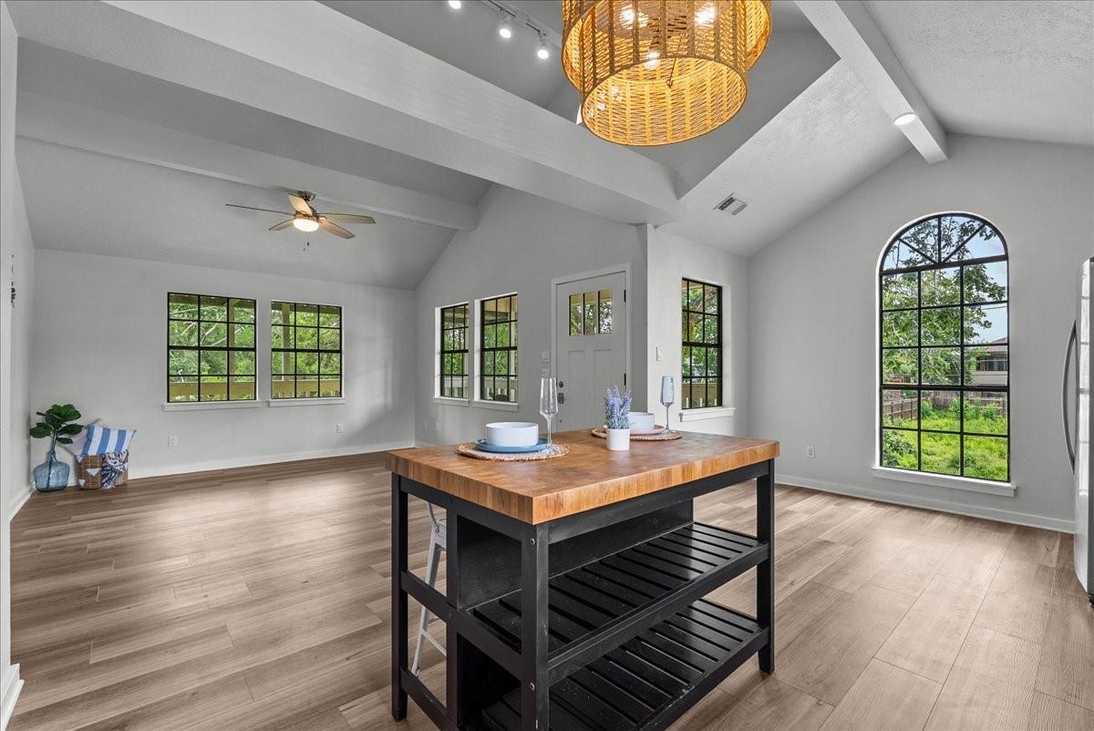 310 Lakeside Drive