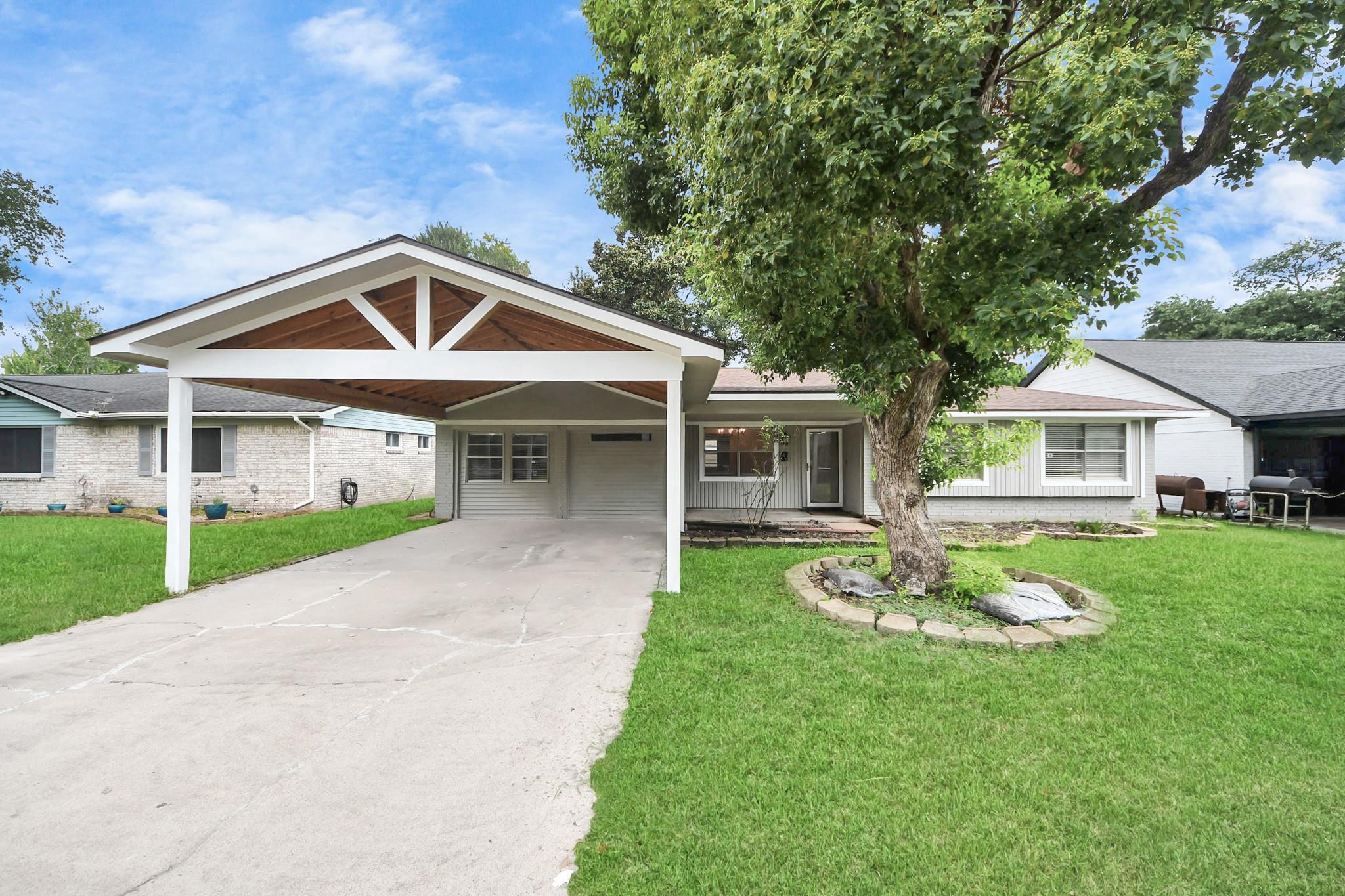 2405 Pickerton Drive