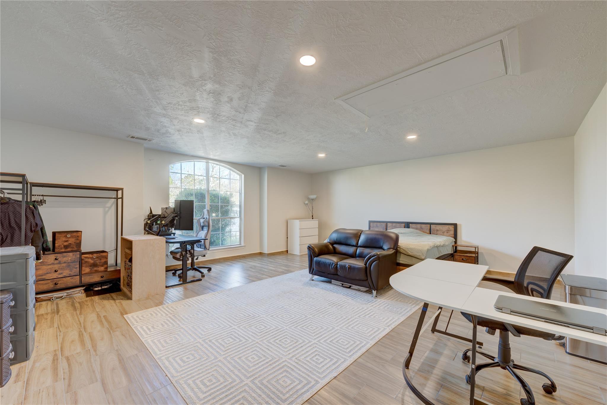 2742 Westchester Circle