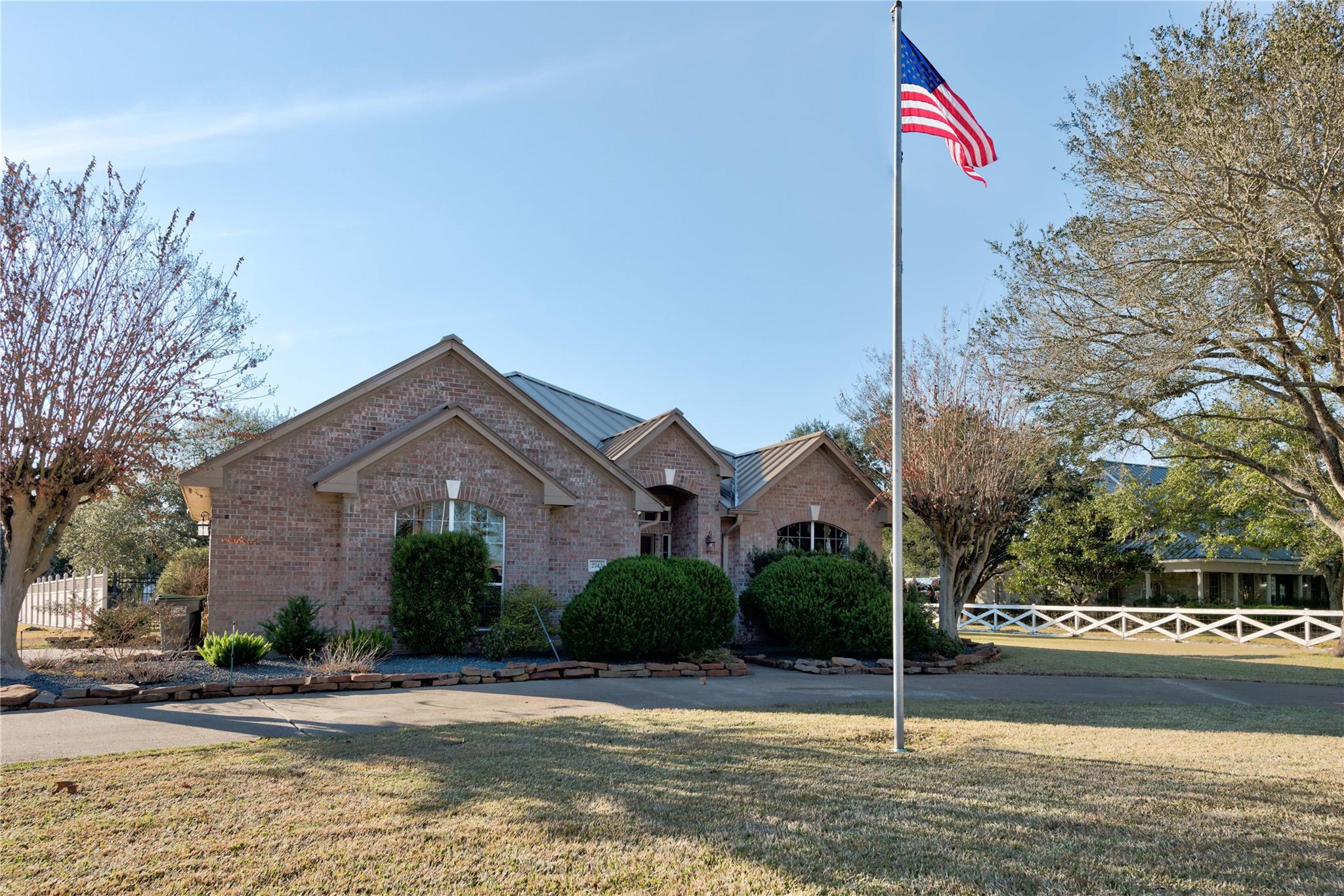 2742 Westchester Circle