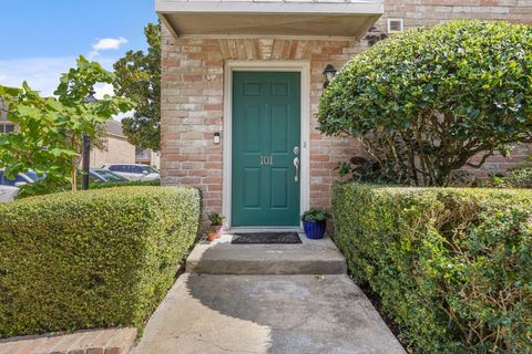 Tiny photo for 2236 S Piney Point Road #101, Houston, TX 77063 (MLS # 23721021)