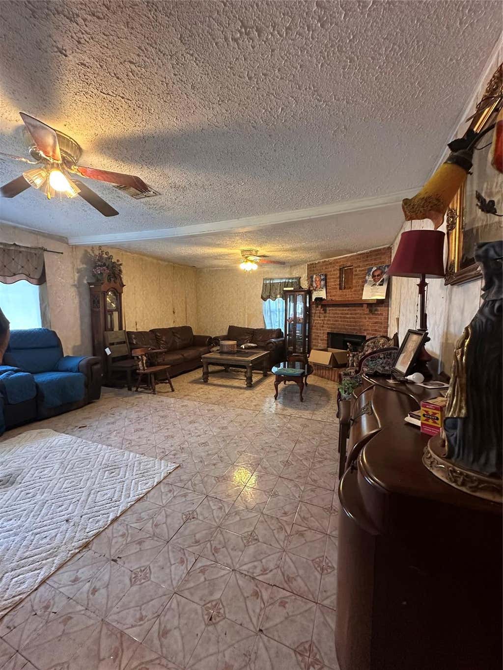 Photo of 308 W Hill Avenue, Alice, TX 78332 (MLS # 25997750)