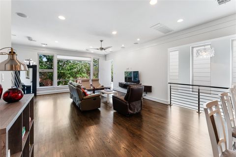 Photo of 1507 Sandman Street, Houston, TX 77007 (MLS # 54512582)