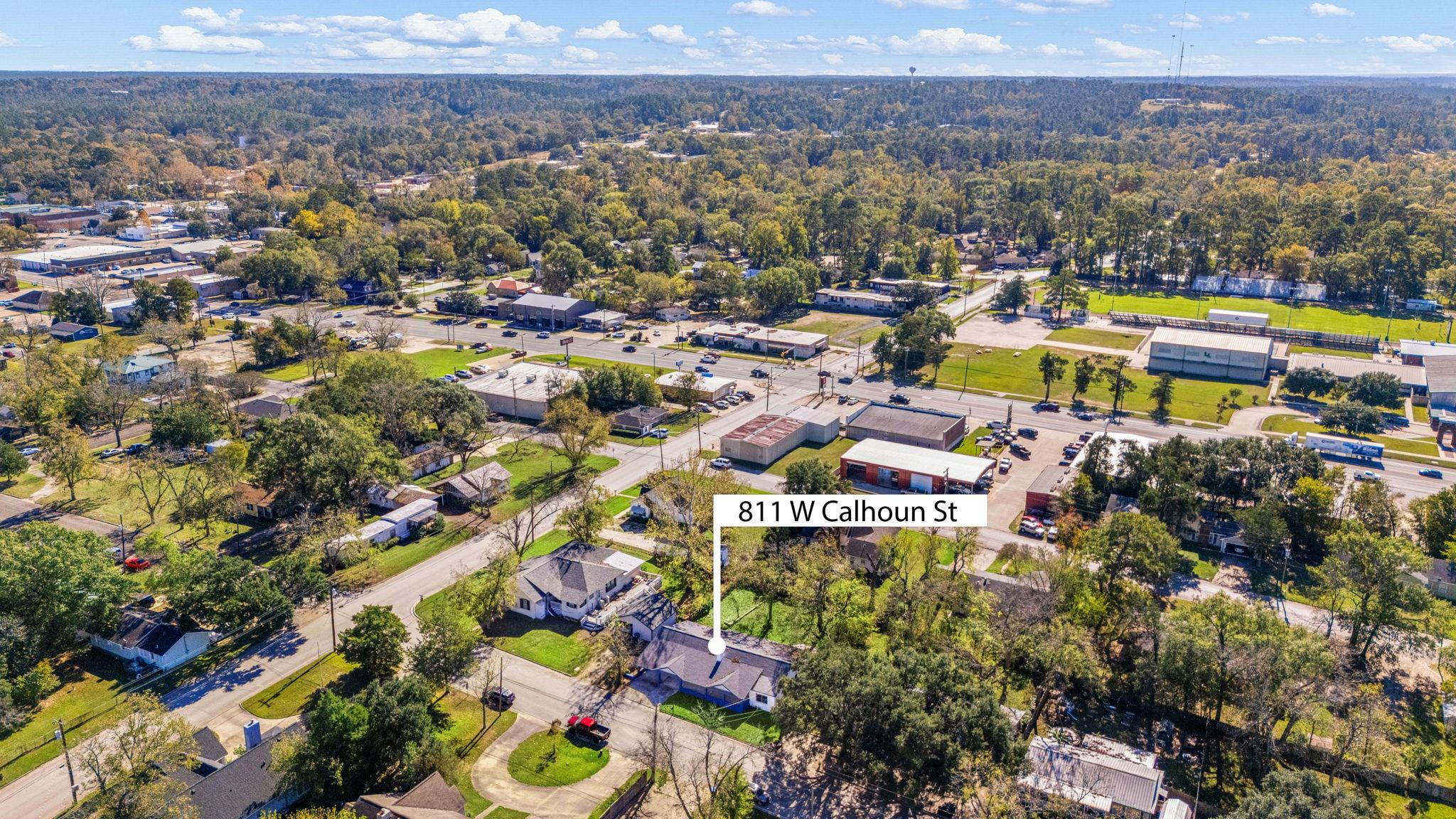 811 W Calhoun Street