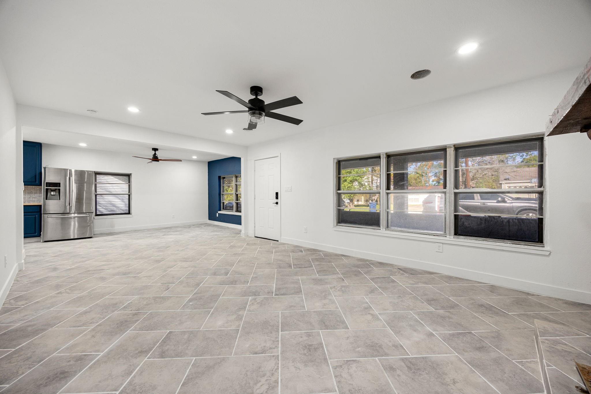 811 W Calhoun Street