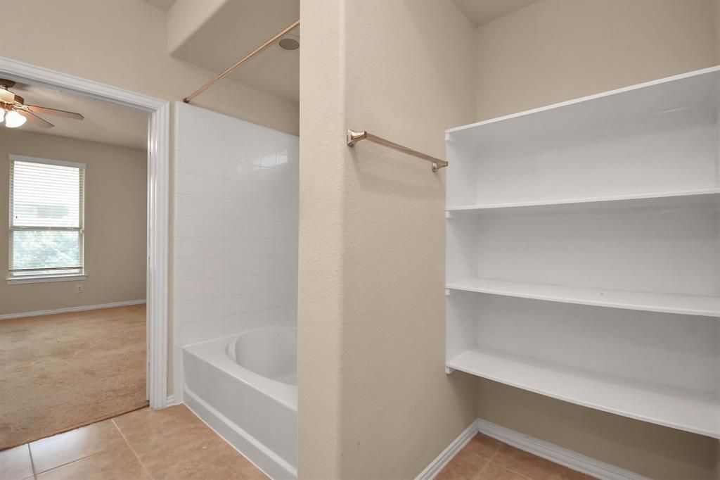 Photo of 1605 Summer City Drive, Houston, TX 77047 (MLS # 98454697)