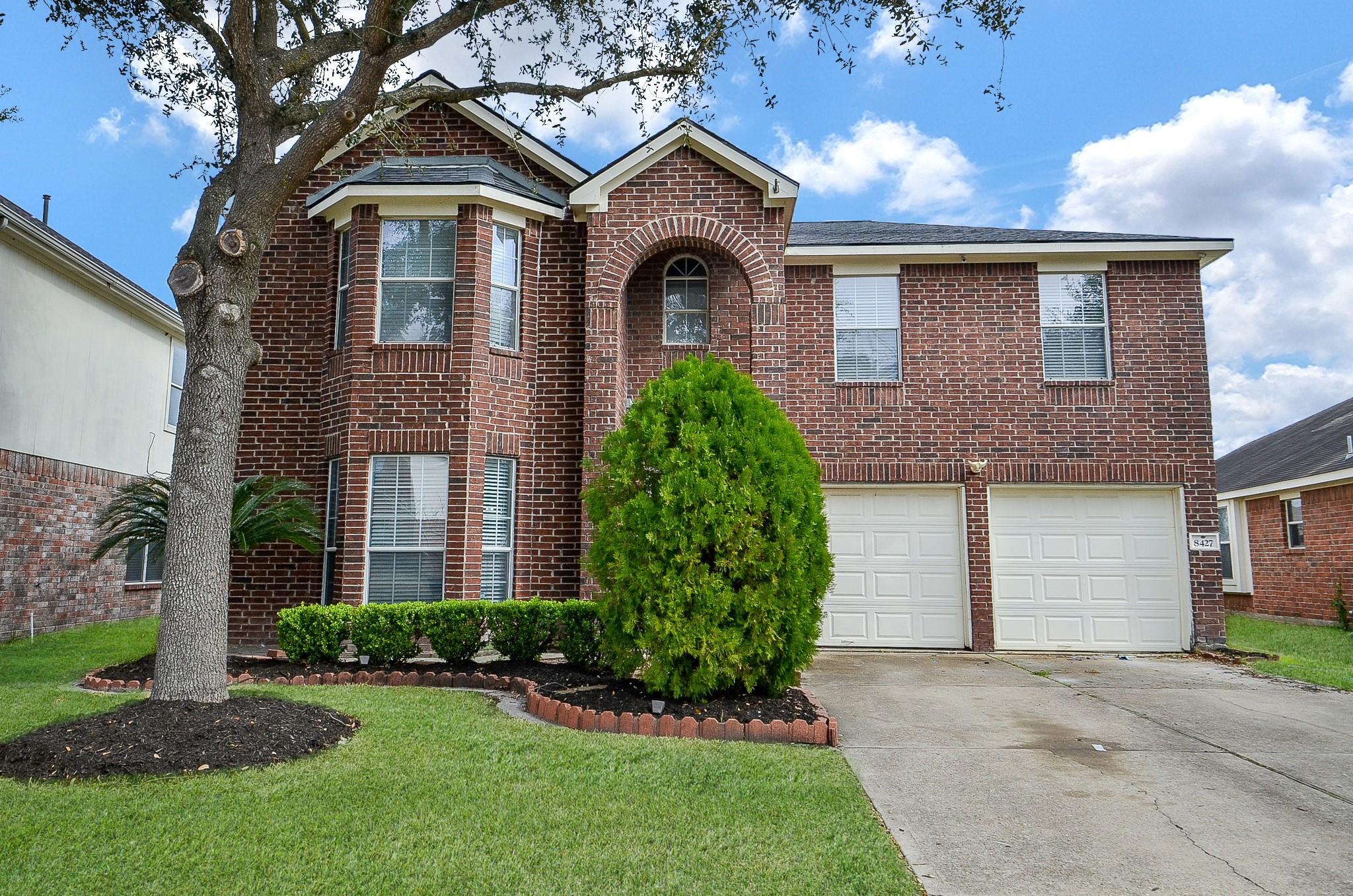 8427 Taraglen Court