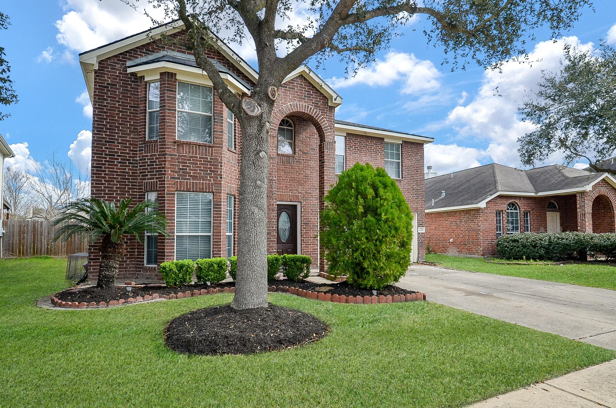 8427 Taraglen Court
