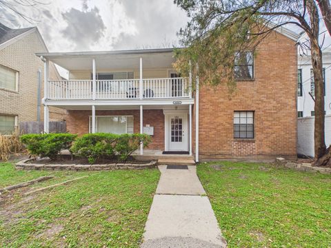 Photo of 5110 Academy Street #4, Houston, TX 77005 (MLS # 45348237)