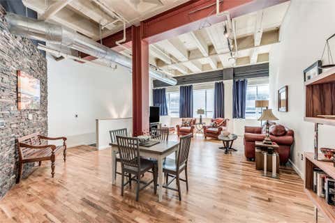 Condo For Sale - 705 Main Street #215<br/> Houston, TX 77002