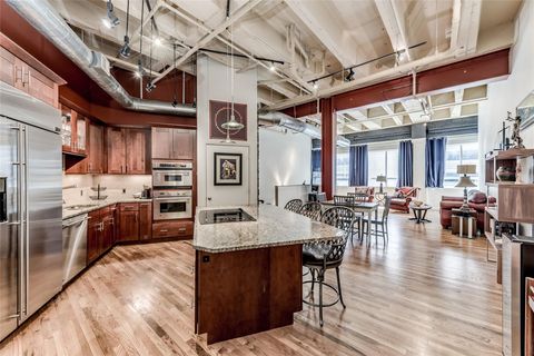 Condo For Sale - 705 Main Street #215<br/> Houston, TX 77002